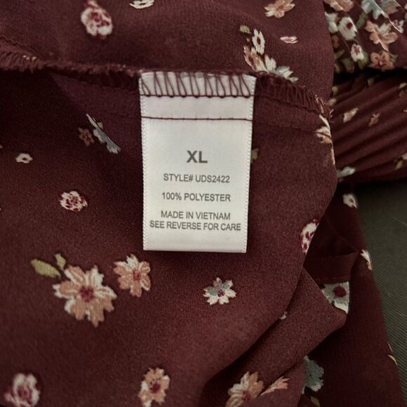 Bohemian Floral Burgundy Cold Shoulder Flutter Sleeve Blouse Size XL - Picture 8 of 8